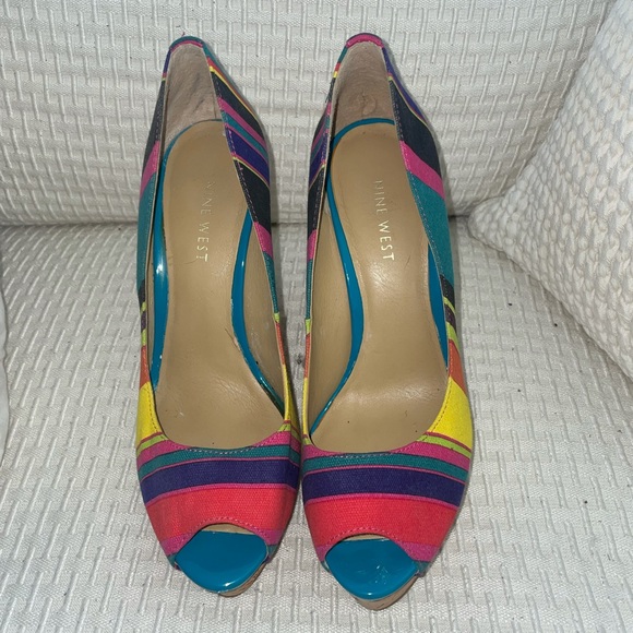 Shoes - Nine West wedges